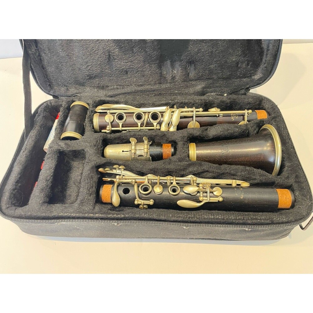 VINTAGE F BARBIER PARIS FRANCE CLARINET B in box